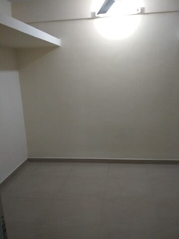 Room in 1 BHK Apartment at Mantri Serene, Goregaon East – for Rent