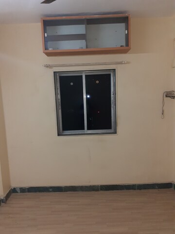 Room in 1 BHK Apartment at Vasant Valley Complex, Malad East – for Rent