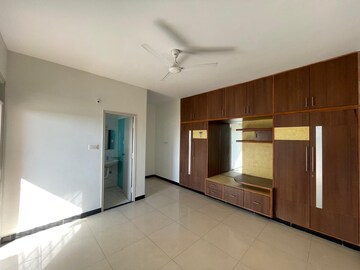 Room in 3 BHK Apartment at Samhita Spice Wood, Cv Raman Nagar – for Rent