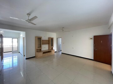 Room in 3 BHK Apartment at Samhita Spice Wood, Cv Raman Nagar – for Rent