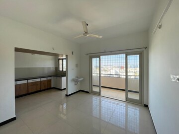 Room in 3 BHK Apartment at Samhita Spice Wood, Cv Raman Nagar – for Rent