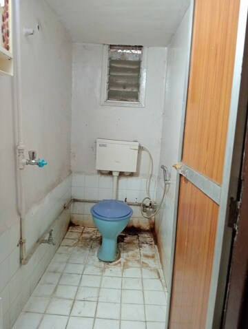 Bathroom in 2 BHK Apartment at Hawa Apartments, Andheri East – for Rent