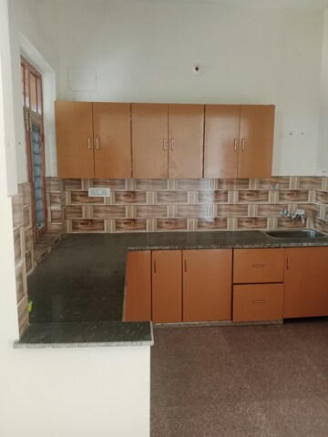 Kitchen in 2 BHK Builder Floor at Sector 25 – for Rent