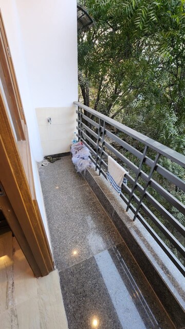 Balcony in 3 BHK Builder Floor at Safdarjung Enclave – for Rent