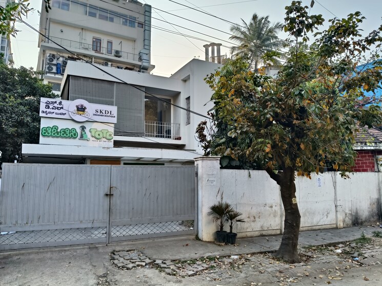 Listing Cover Image
