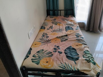 Room in  Pg at Goregaon East – for Rent