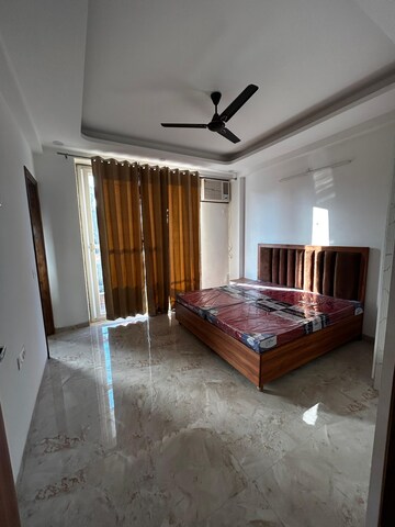 Living Room in 2 BHK Builder Floor at Sector 57 – for Rent