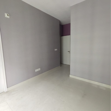 Room in 2 BHK Apartment at Siddha Pines, Bablatala – for Rent