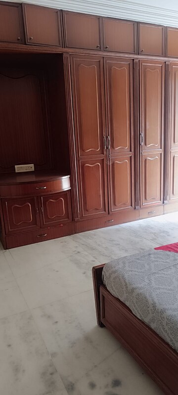 Bedroom in 4 BHK Apartment at Bodakdev – for Rent