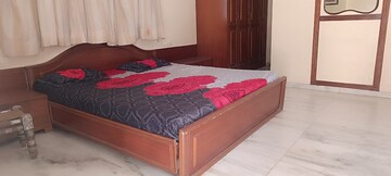 Bedroom in 4 BHK Apartment at Bodakdev – for Rent