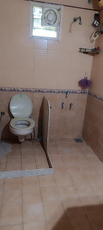 Bathroom in 4 BHK Apartment at Bodakdev – for Rent
