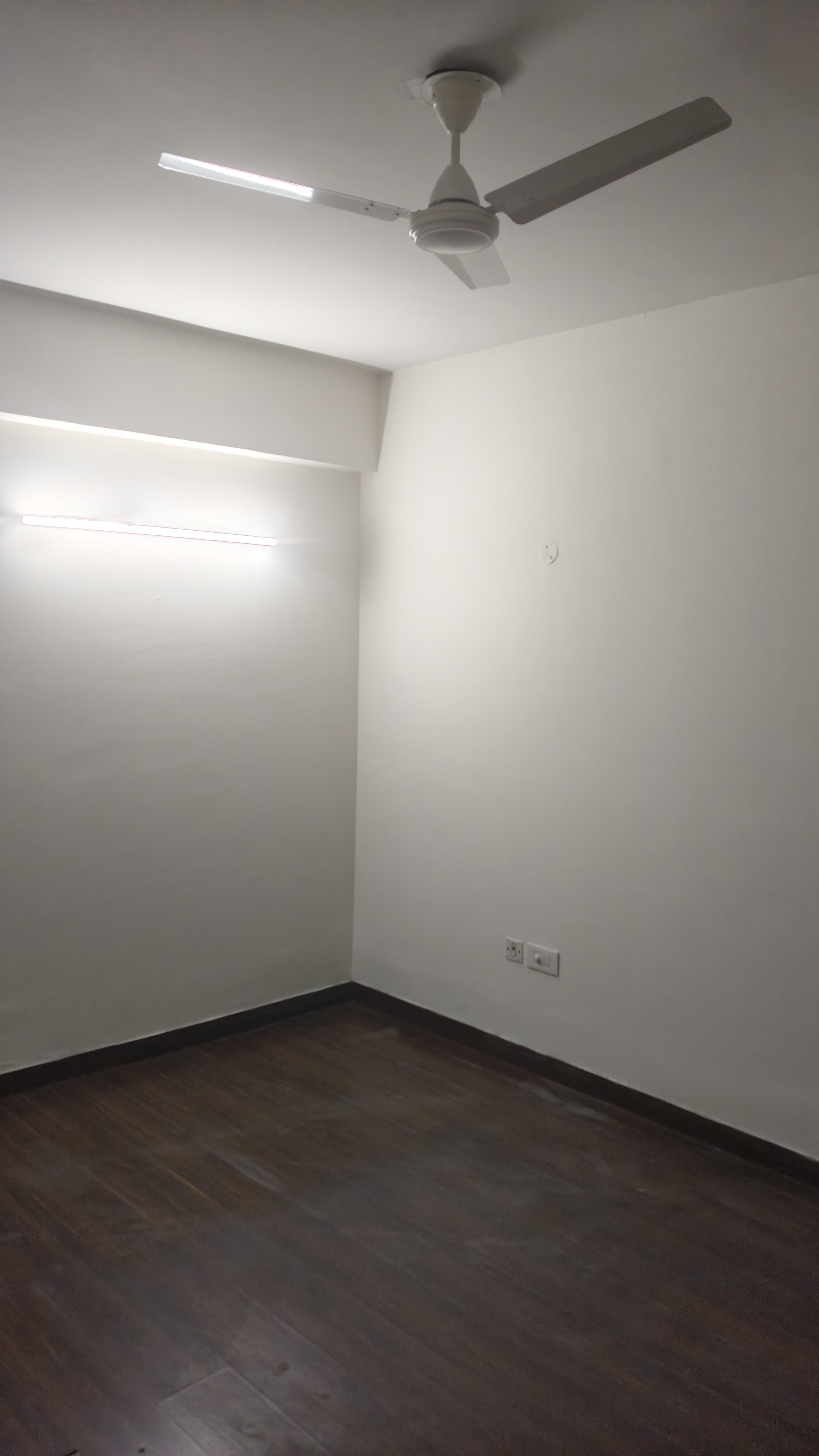 3 BHK + Extra Room Apartment For Sale in D R Estate 