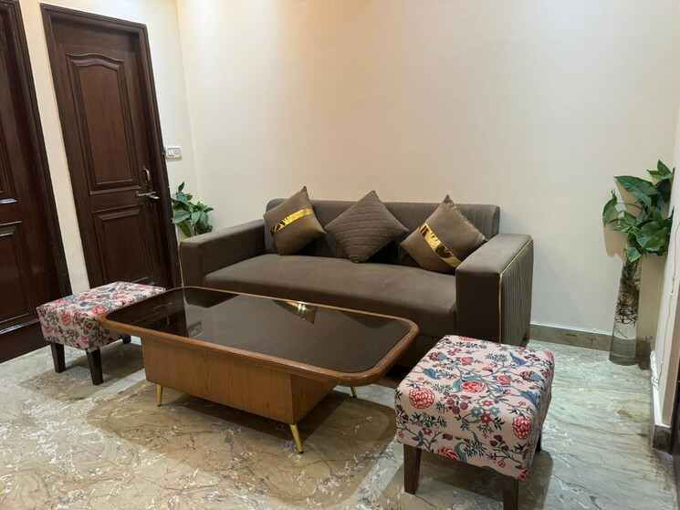 Living Room, rohini sector 7 3 Bedroom 800 Sq.Ft. Builder Floor In Rohini Sector 7 Delhi 8174148