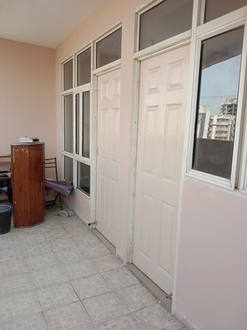 Building Lobby in 4 BHK Apartment at Supertech Cape Town, Sector 74 – for Rent