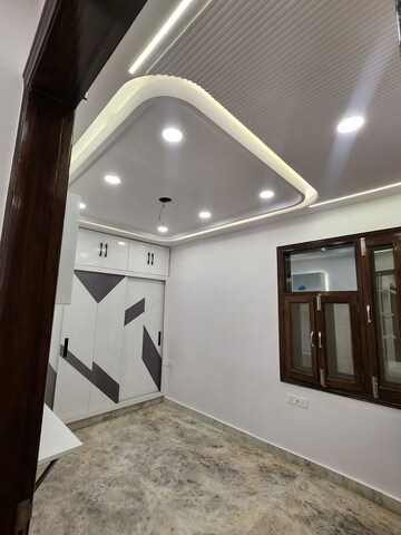 Room in 4 BHK Builder Floor at Prashant Vihar – for Sale