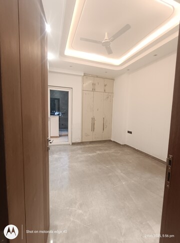 Building Lobby in 3 BHK Builder Floor at Shivalik Colony – for Sale