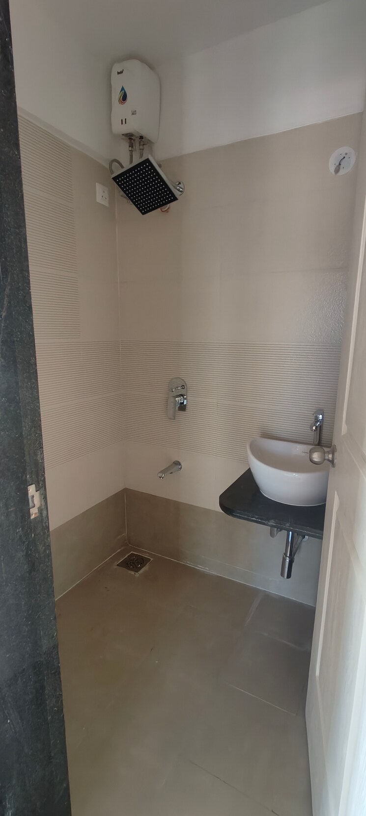 Bathroom, tilak-nagar-building 1 Bedroom 464 Sq.Ft. Apartment In Tilak Nagar Mumbai 8174237