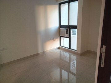 Room in 2 BHK Apartment at Lodha Crown Quality Homes, Majiwada – for Rent