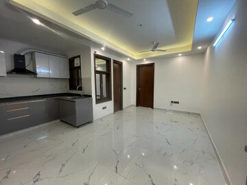 2 BHK Builder Floor For Rent in Saket