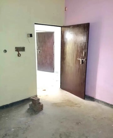 Room in 2 BHK Independent House at Aliganj – for Rent