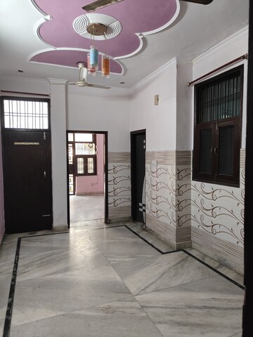 Room in 2 BHK Builder Floor at Spring Field, Sector 31 – for Rent