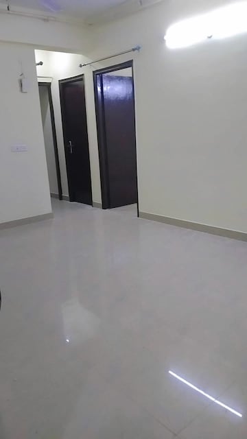 2.5 BHK Apartment For Rent in Nirala Greenshire Sector 2 Greater Noida Greater Noida  8174365