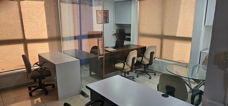 Team Area, ashram road Commercial Office Space 800 Sq.Ft. In Ashram Road Ahmedabad 8174399