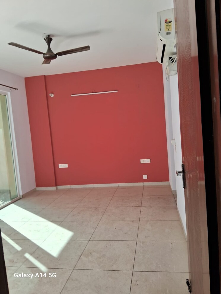 Bathroom, motiaz-royal-citi 3 Bedroom 1910 Sq.Ft. Apartment In Ambala Highway Zirakpur 8174446