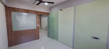 Room in  Office Space at Sindhubhavan – for Rent