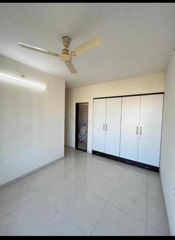 Room in 2 BHK Apartment at Ashar Axis, Majiwada – for Sale