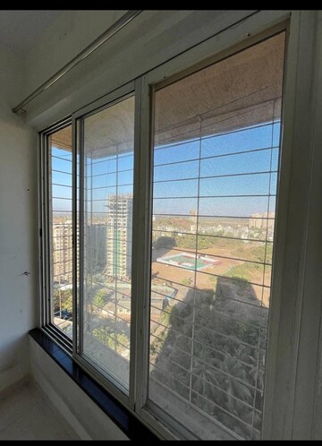 Room in 2 BHK Apartment at Ashar Axis, Majiwada – for Sale