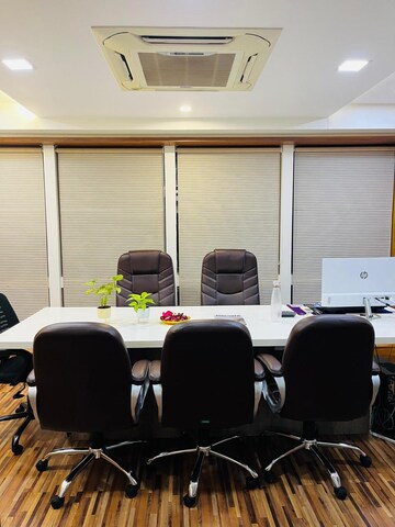  Office Space For Rent in Thaltej