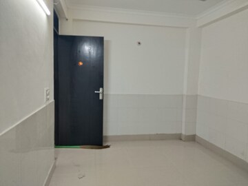 Room in 1.5 BHK Apartment at Savitri Nagar – for Sale