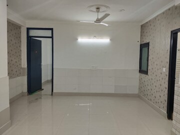 Room in 1.5 BHK Apartment at Savitri Nagar – for Sale