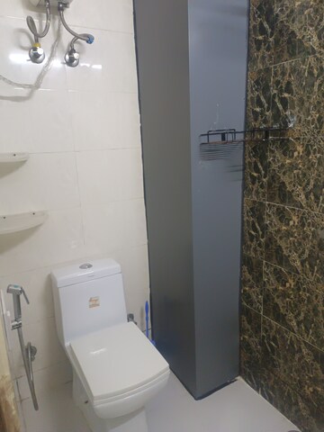 Bathroom in 1 BHK Builder Floor at Sushant Lok 1, Sector 43 – for Rent