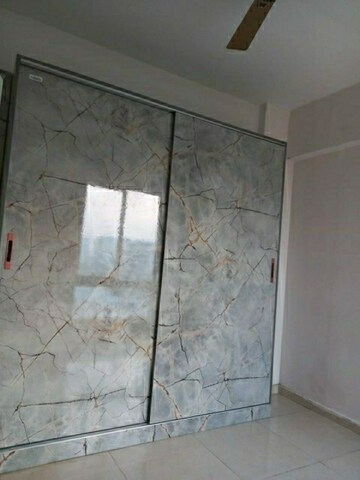 Room in 2 BHK Apartment at Sector 37d – for Rent