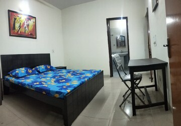 Bedroom in 3 BHK Builder Floor at Ardee City, Sector 52 – for Rent
