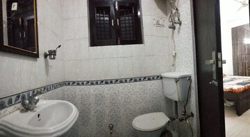 Bathroom in 3 BHK Builder Floor at Ardee City, Sector 52 – for Rent