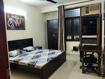 Bedroom in 3 BHK Builder Floor at Ardee City, Sector 52 – for Rent