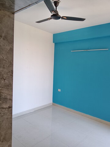 Room in 2 BHK Apartment at Signature Global Synera, Sector 81 – for Rent