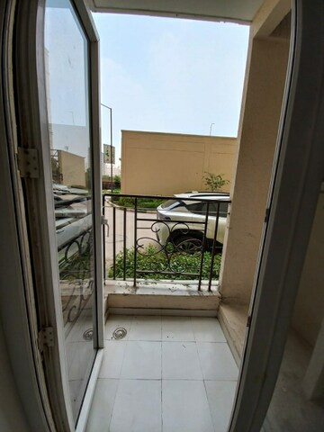 Balcony in 2 BHK Apartment at Sector 37d – for Rent