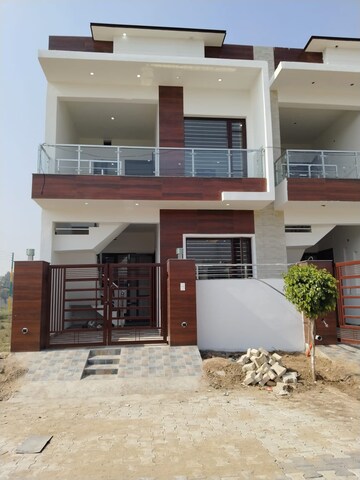 3 BHK Independent House – Exterior View View at LudhianA-Chandigarh Hwy - for Sale