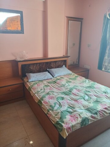 Bedroom in 2 BHK Apartment at Vinayak Apartment Andheri, Andheri West – for Rent
