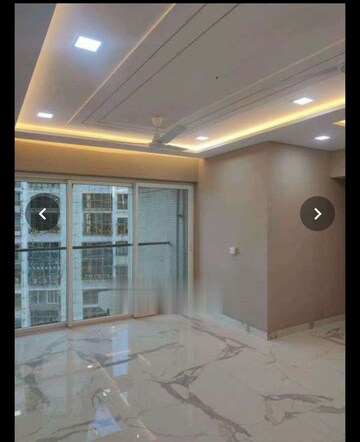 Room in 2 BHK Apartment at RNA NG Eclat, Andheri West – for Rent