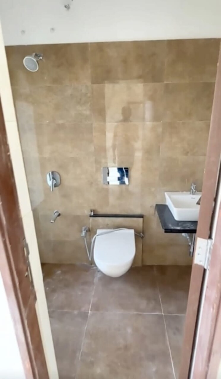 Bathroom, deep-sky 1 Bedroom 426 Sq.Ft. Apartment In Vasai East Palghar 8174675