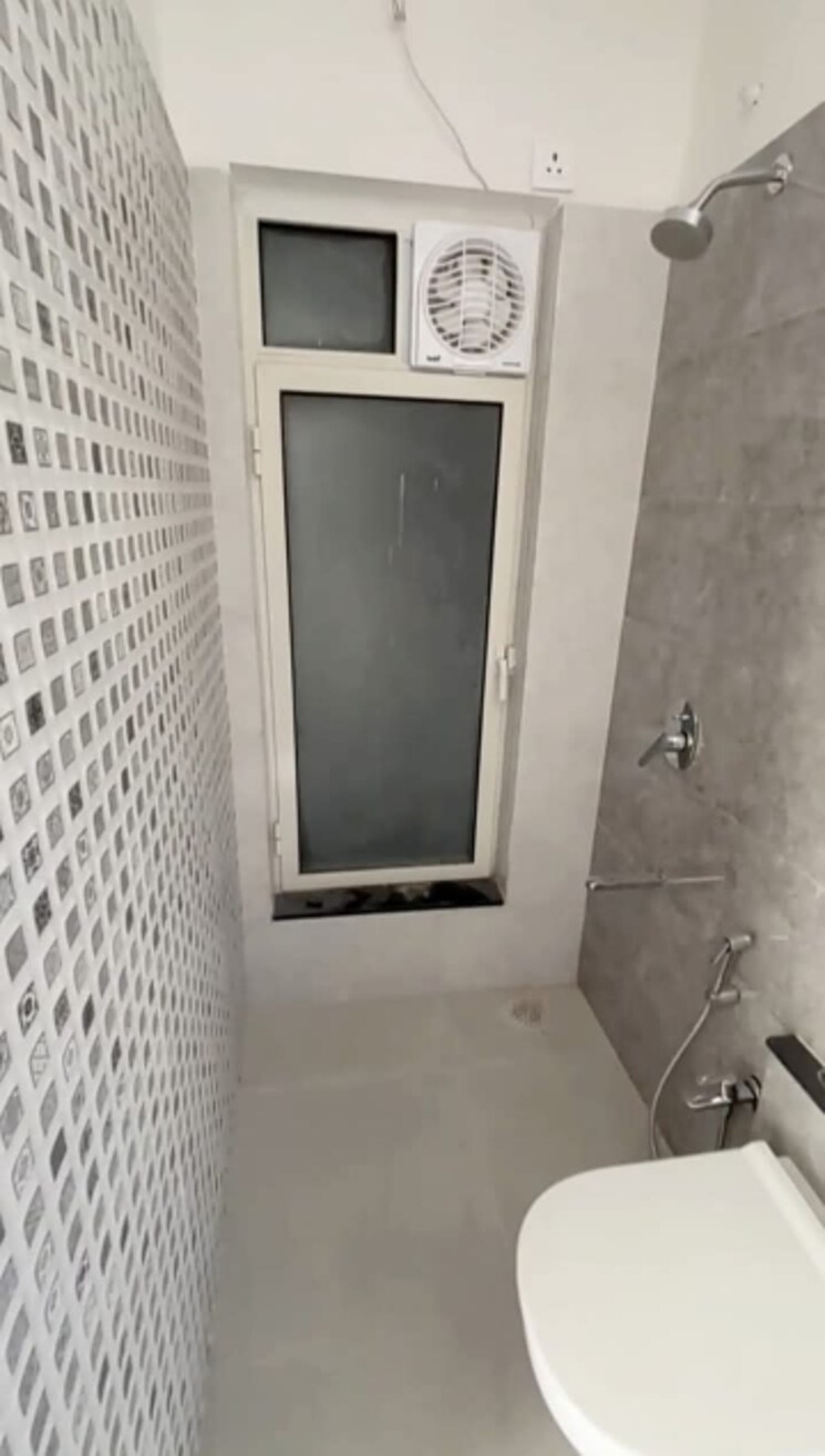 Bathroom, deep-sky 1 Bedroom 426 Sq.Ft. Apartment In Vasai East Palghar 8174675