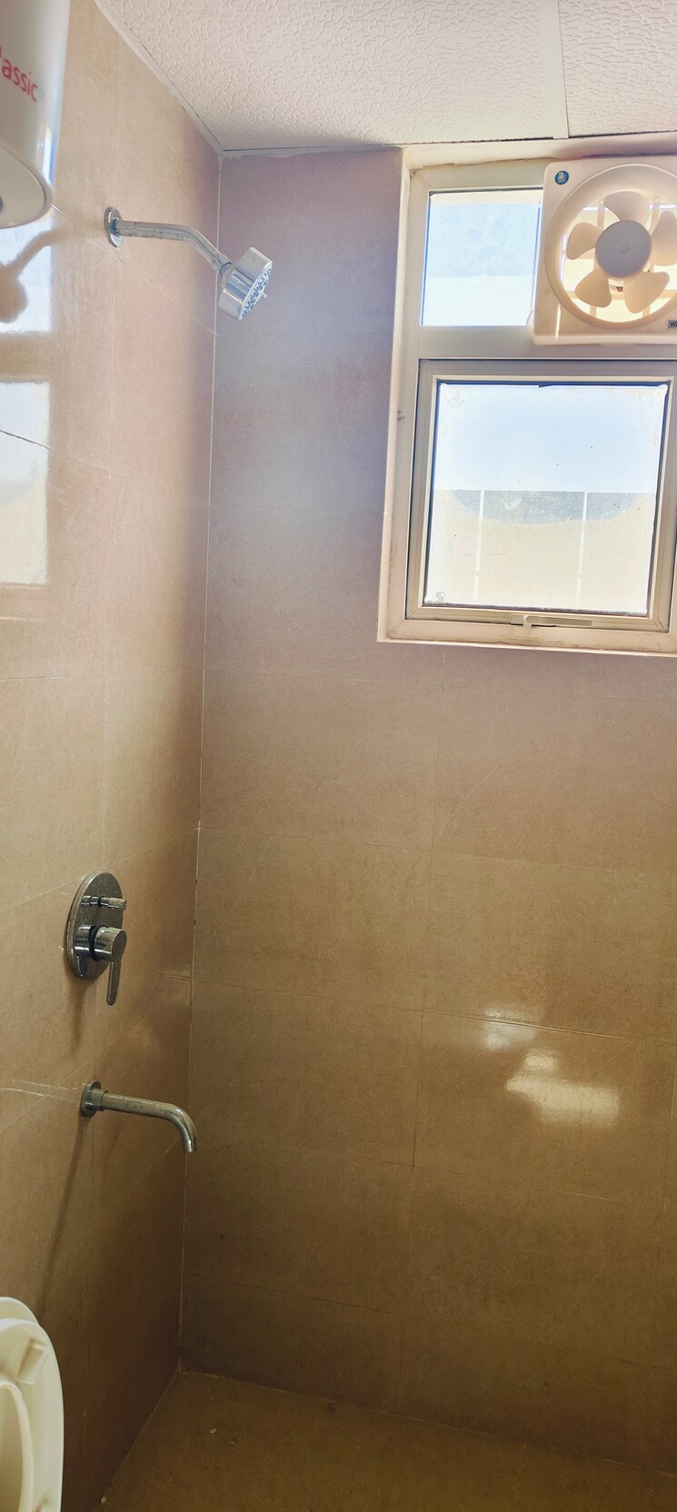 Room, signature-global-sco 2 Bedroom 981 Sq.Ft. Apartment In Sohna Sector 36 Gurgaon 8174710