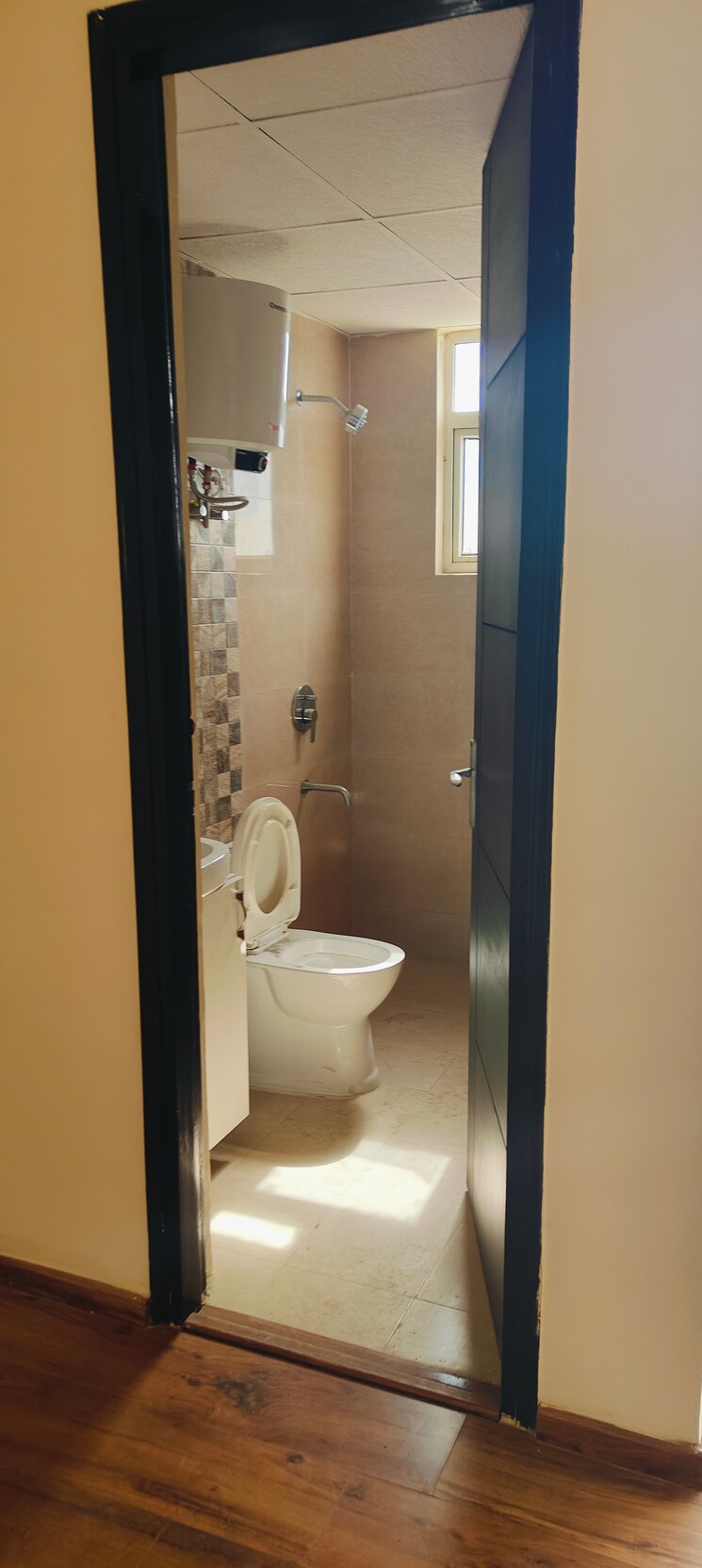 Bathroom, signature-global-park-4-and-5 2 Bedroom 1020 Sq.Ft. Apartment In Sohna Sector 36 Gurgaon 8174805