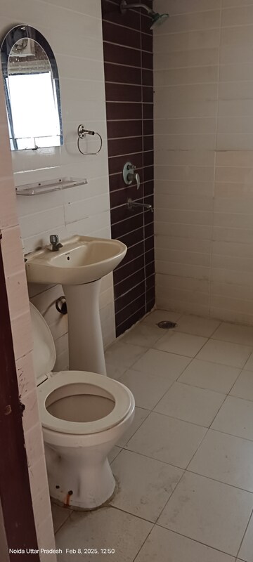 Bathroom in 3 BHK Apartment at Amrapali Zodiac, Sector 120 – for Rent