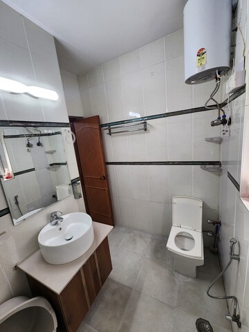 Bathroom in 3 BHK Apartment at Sheikh Sarai – for Rent